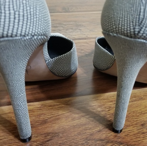 Jessica Simpson Snakeskin Heels - Picture 4 of 6